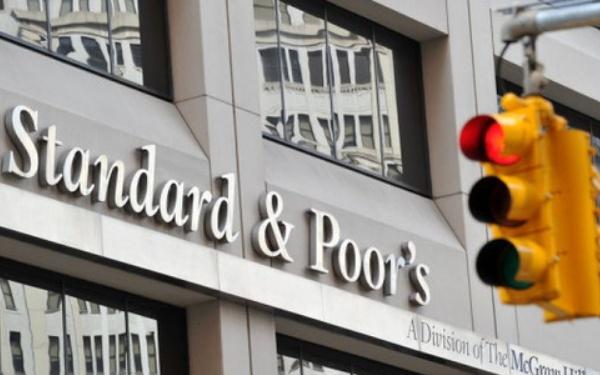 S&P:Η χρεοκοπία ορατός κίνδυνος για την Ελλάδα